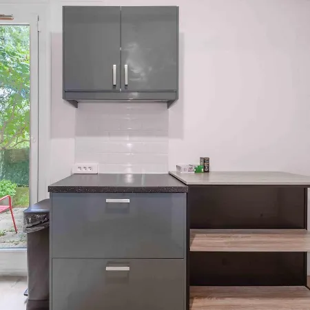 Le Cocon Chic - Jardin Prive - Parking Wi-fi -rer D Apartman Courcouronnes